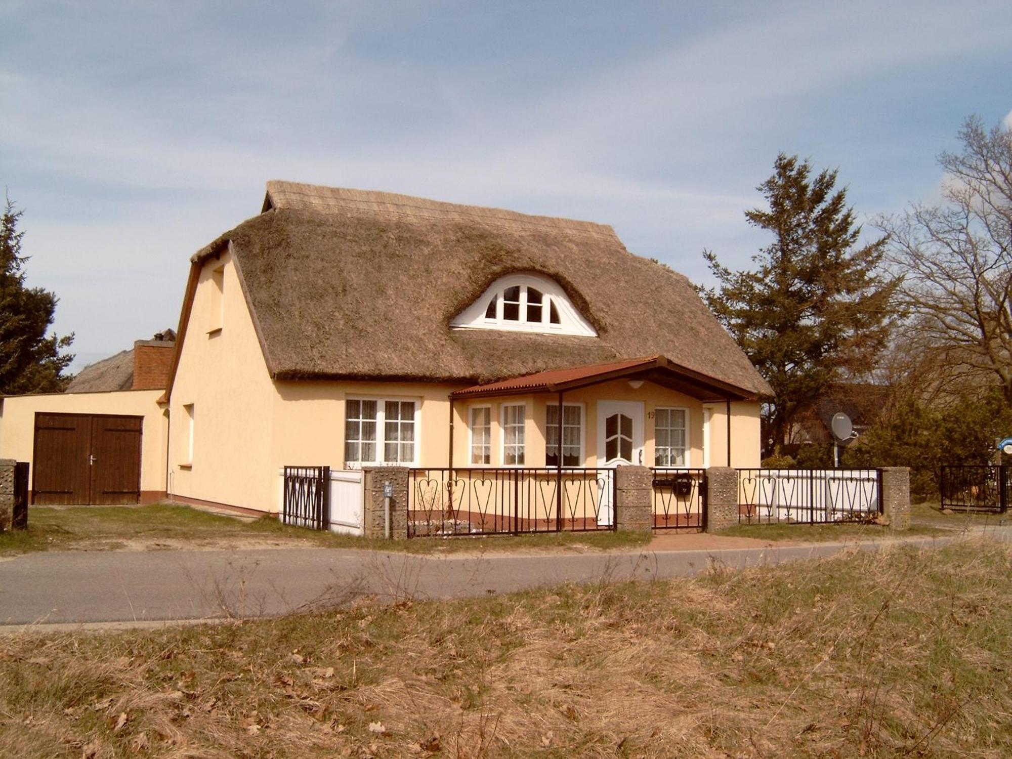 Ferienhaeuschen Villa Born Luaran gambar